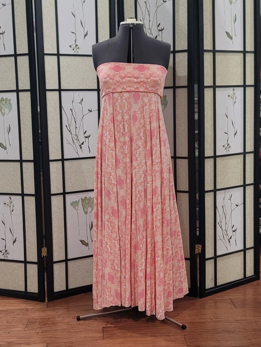 Victoria Secret Strapless Convertible Maxi Dress/Skirt in Peach/White